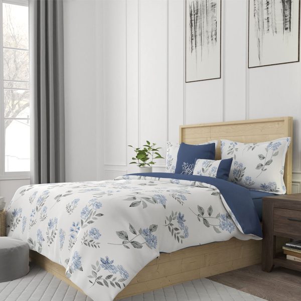 5 pcs Comforter set - Blue - Queen size on Sale