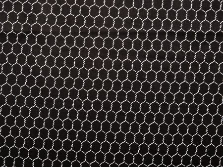 Wide Quilt Backing Print - Chicken wire - Black Sale